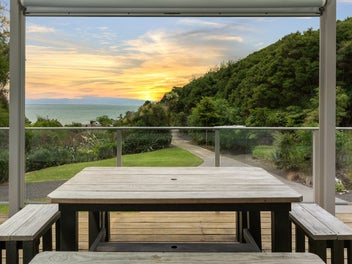 142A Thames Coast Road, Whakatete Bay, Thames
