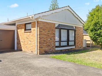 1/5 Norfolk Place, Papatoetoe, Auckland