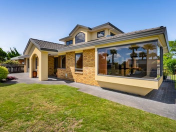 102 Branch Road, Highlands Park, New Plymouth