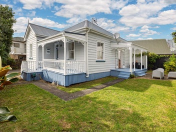 2/13 Tasman Avenue, Mount Albert, Auckland