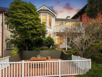 16 Talavera Terrace, Kelburn, Wellington