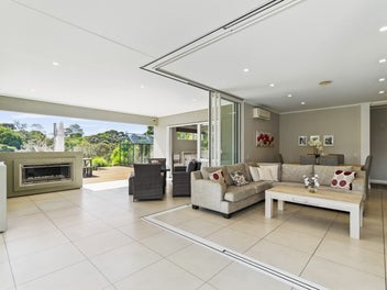 8 Admiralty Drive, Haruru