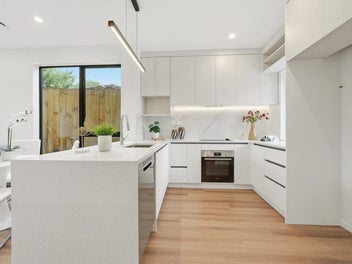 2/7 Cindy Place, Pakuranga, Auckland