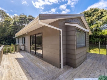 17 View Road, Ostend, Waiheke Island