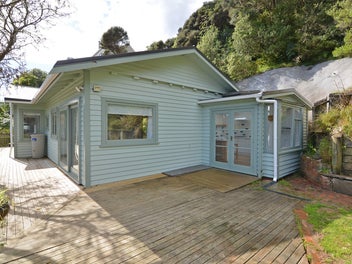 48 Cluny Road, Plimmerton, Porirua