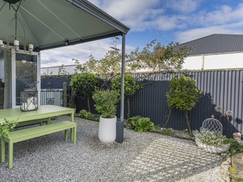 7 Moore Street, Milton, Milton