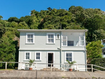 495 Karaka Bay Road, Karaka Bays, Wellington
