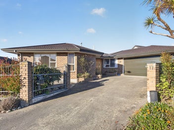 1/17 Cordyline Place, Waimairi Beach, Christchurch