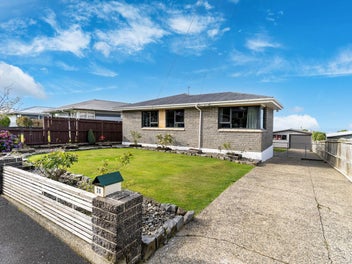 20 Stephen Street, Halfway Bush, Dunedin