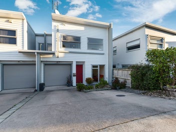 11 Karauria Lane, Orewa, Orewa