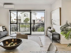 102/3 Tiakina Road, Northcote, Auckland