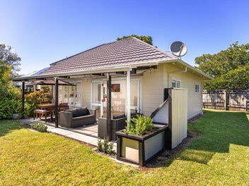 10B Hannan Road, Whitianga