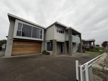 133 Redoubt Road, Goodwood Heights, Auckland