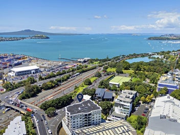 6A/118 Gladstone Road, Parnell, Auckland