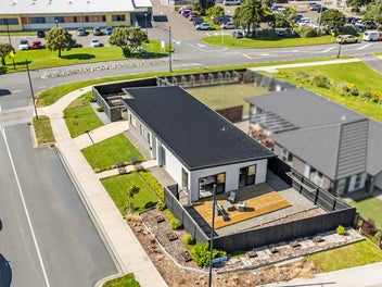 1 Taraiti Crescent, Kenepuru, Porirua