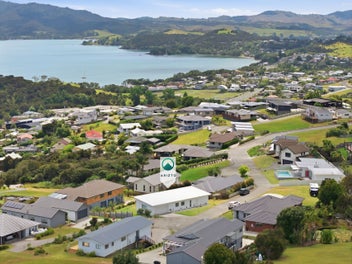 34 Eagles Way, Cable Bay