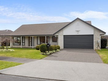 1/7 Amadeus Place, Northpark, Auckland