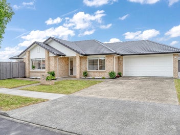 19 Montecito Place, Golflands, Auckland