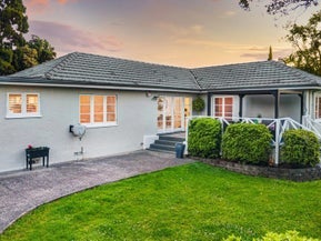 1/75 Atkinson Road, Titirangi, Auckland