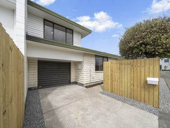 2B Barclay Place, Burwood, Christchurch