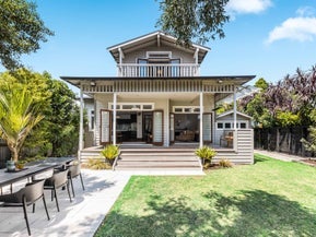 14 Te Ra Road, Point Chevalier, Auckland