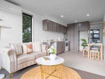 2/1902 Great North Road, Avondale, Auckland