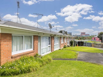 3/105 Pilkington Road, Panmure, Auckland