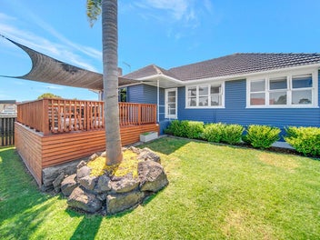 39 Cleek Road, Mangere East, Auckland