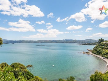 321 Marine Drive, York Bay, Lower Hutt