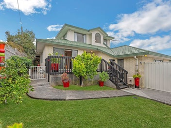 2/65 College Road, Northcote, Auckland