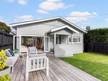 1/14 Mahara Avenue, Birkenhead, Auckland