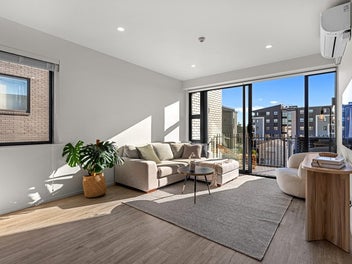 207/165 Lake Road, Northcote, Auckland