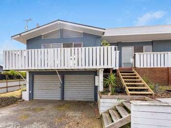 62 Toi Street, Otaki Beach, Otaki