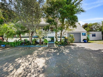 20 Fitzherbert Avenue, West Harbour, Auckland