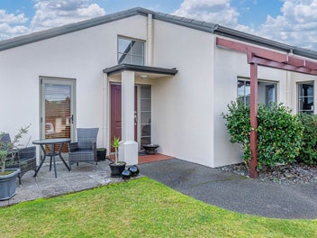 22 Lakeridge Close, Rangatira Park, Taupo