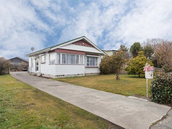 111 Aorangi Road, Bryndwr, Christchurch