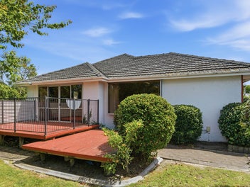 8 Nyoli Street, Northcote, Christchurch