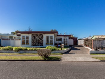 27 Wynyard Crescent, Tamatea, Napier