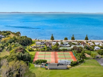 1 The Esplanade, Eastern Beach, Auckland