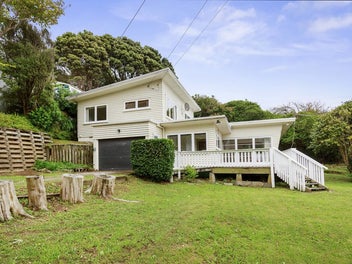 13 Bell Street, Tawa, Wellington