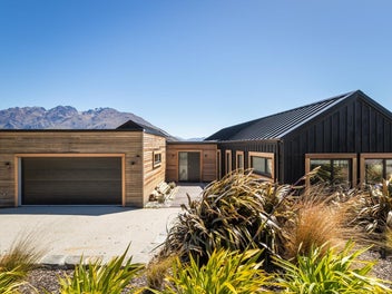 13 Falconer Rise, Jacks Point, Queenstown