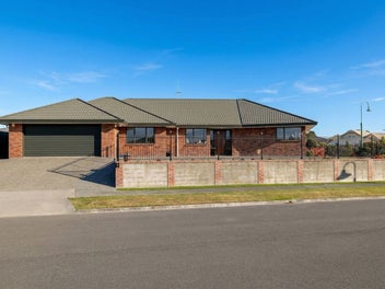 2 Masefield Terrace, Kelvin Grove, Palmerston North