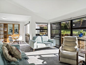 2/61 Sierra Street, Glendowie, Auckland