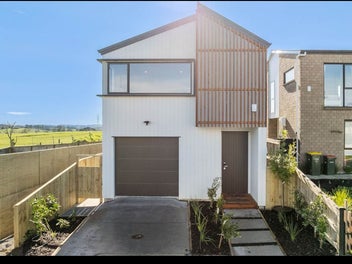 28 Kotiu Place, Massey, Auckland