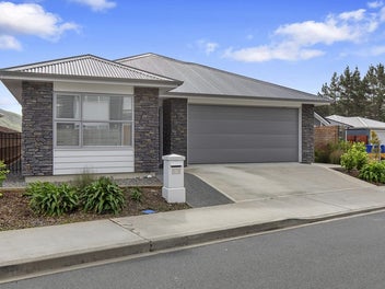 5 Takapo Grove, Kelson, Lower Hutt