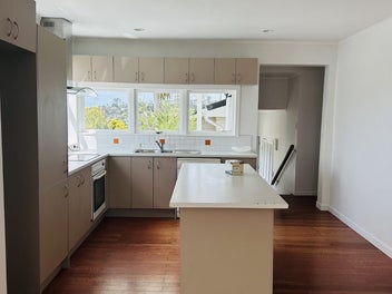 78 Arran Road, Browns Bay, Auckland