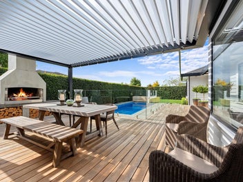 33 Pohutukawa Parade, Riverhead, Riverhead