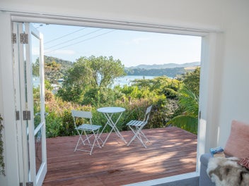 6 Mary Hassett Street, Mangonui