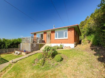 5 Church Hill Road, Green Island, Dunedin