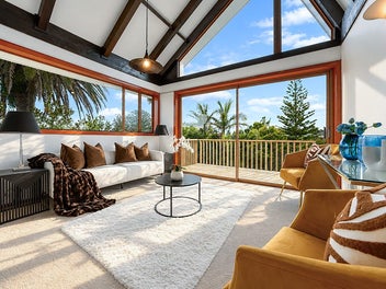 14 Glamorgan Drive, Torbay, Auckland